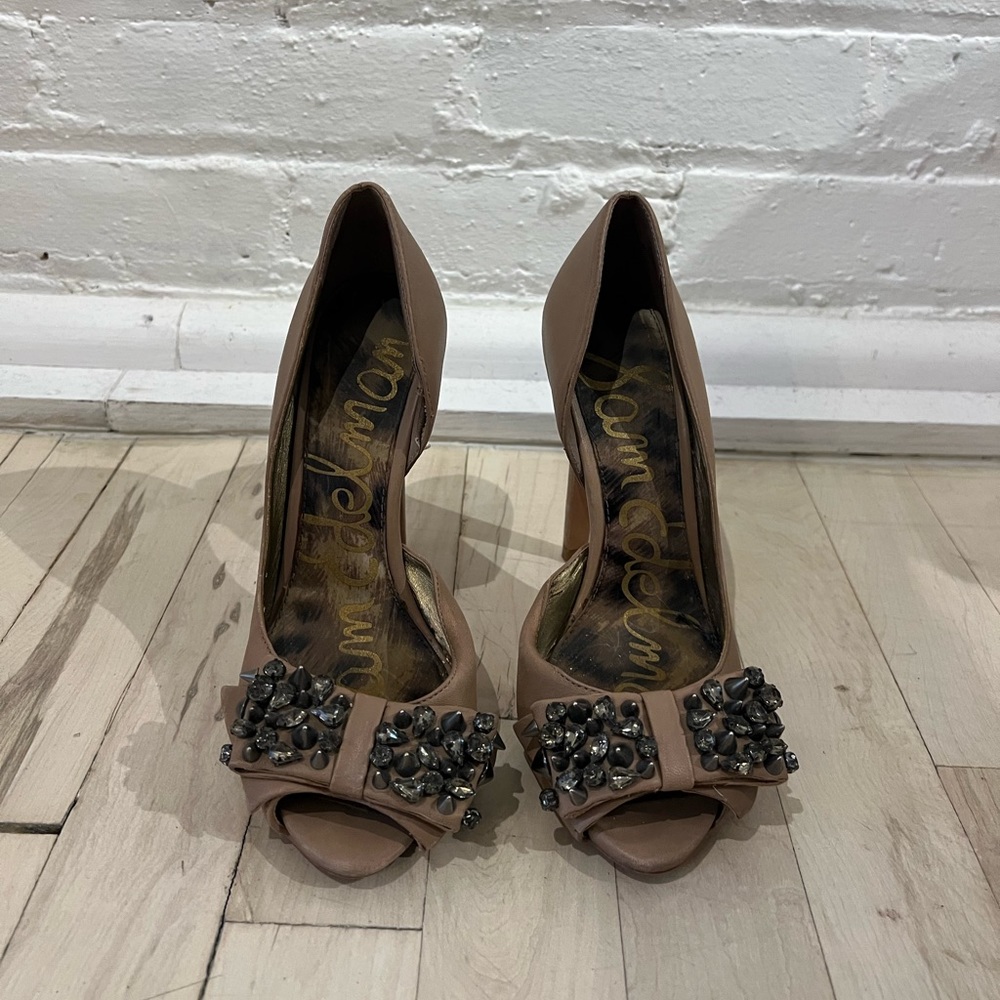 Sam Edelman Lorna Studded nude bow heels